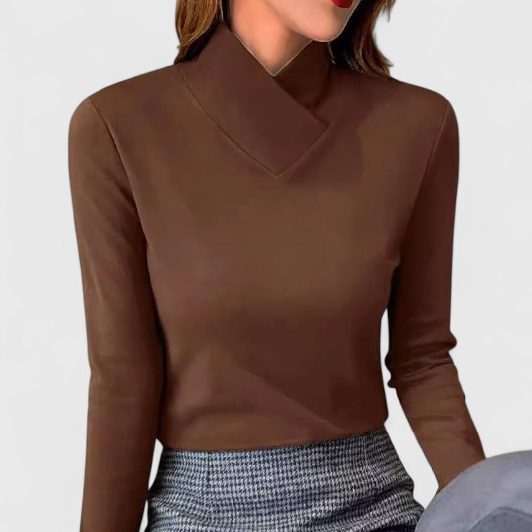 Talia | Elegant Turtleneck Fit
