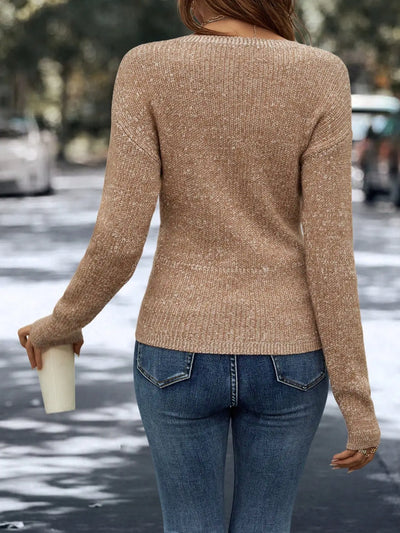 Hyden Junia™ | Elegant and Comfortable Sweater
